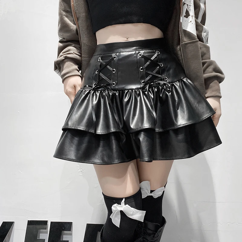 Черная Плиссированная мини-юбка с повязкой из искусственной кожи, Женская юбка в стиле Лолиты с высокой талией и молнией сзади, Модная уличная одежда в стиле опрятной готической кокетки - 1